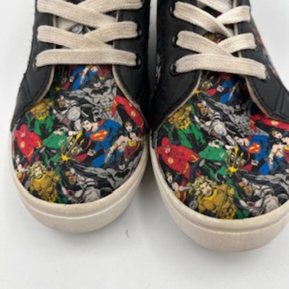 DC Superhero Collage High. Top‎ Boys Shoes Sneakers Size 3 - Picture 3 of 12